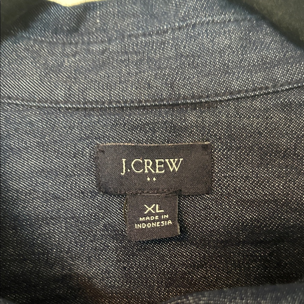 J. Crew Women’s Modern Chambray Button Up Shirt - Picture 2 of 4